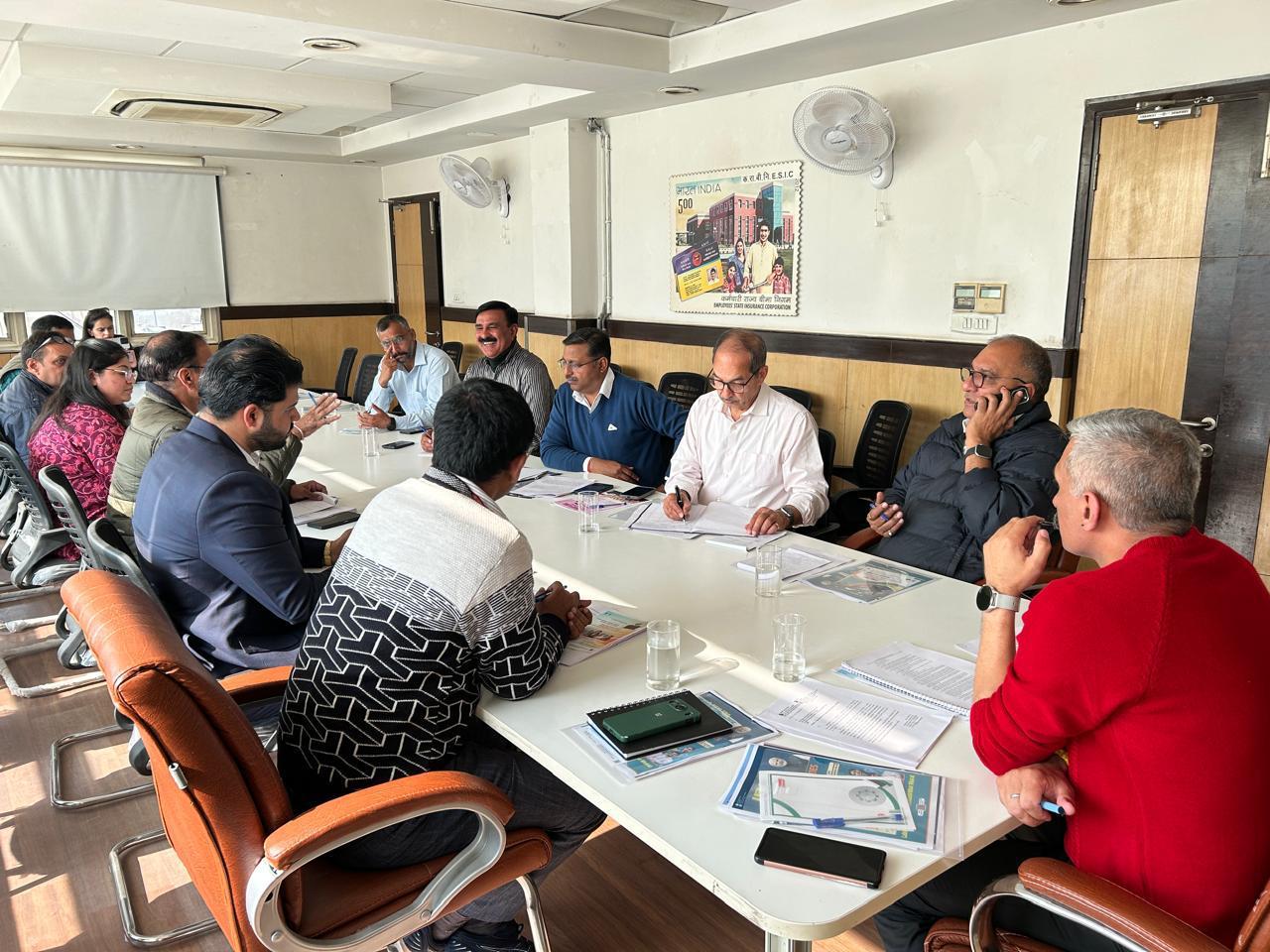 ई एस आई सी क्षेत्रीय कार्यालय बद्दी में  दिनांक 03.12.2025 को नई श्रम साहिताओं पर जागरूकता एवं चर्चा बैठक 